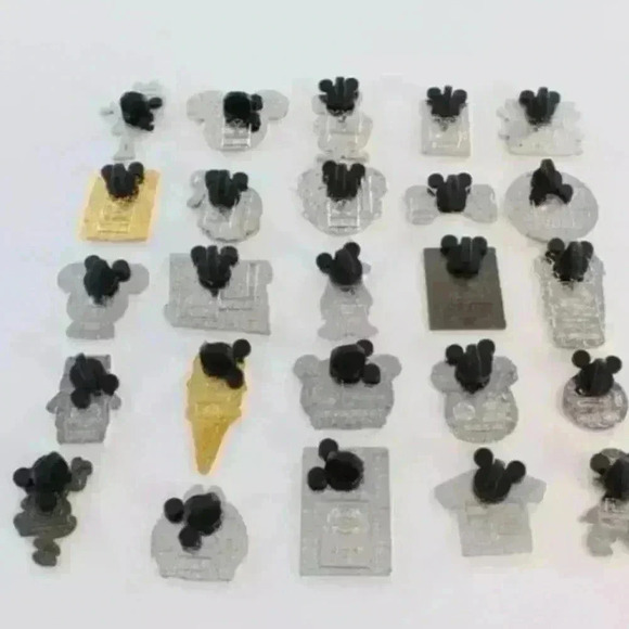 25 Disney Pins - Authentic Collection with No Duplicates - Picture 2 of 2